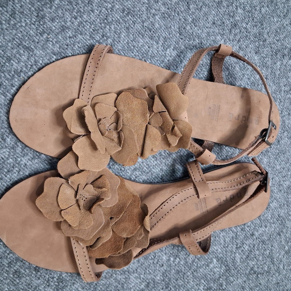 Andre Tan Leather Floral‎ Applique Gladiator Sandals Made in Italy Womens 37